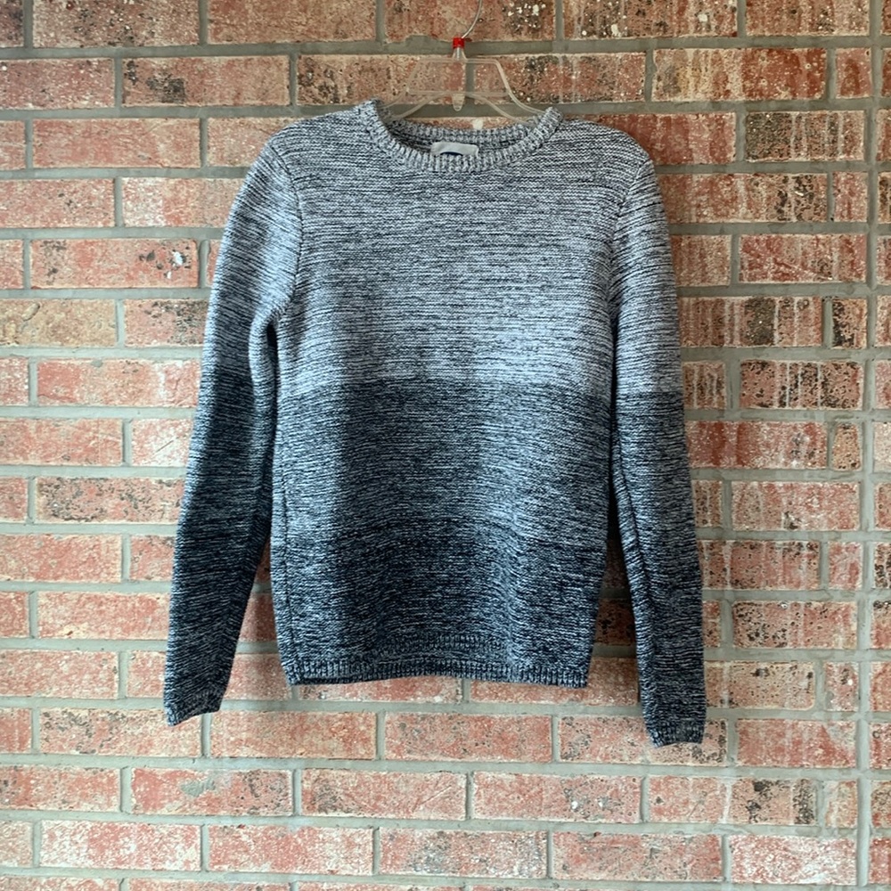 Really nice thick Old navy sweater.